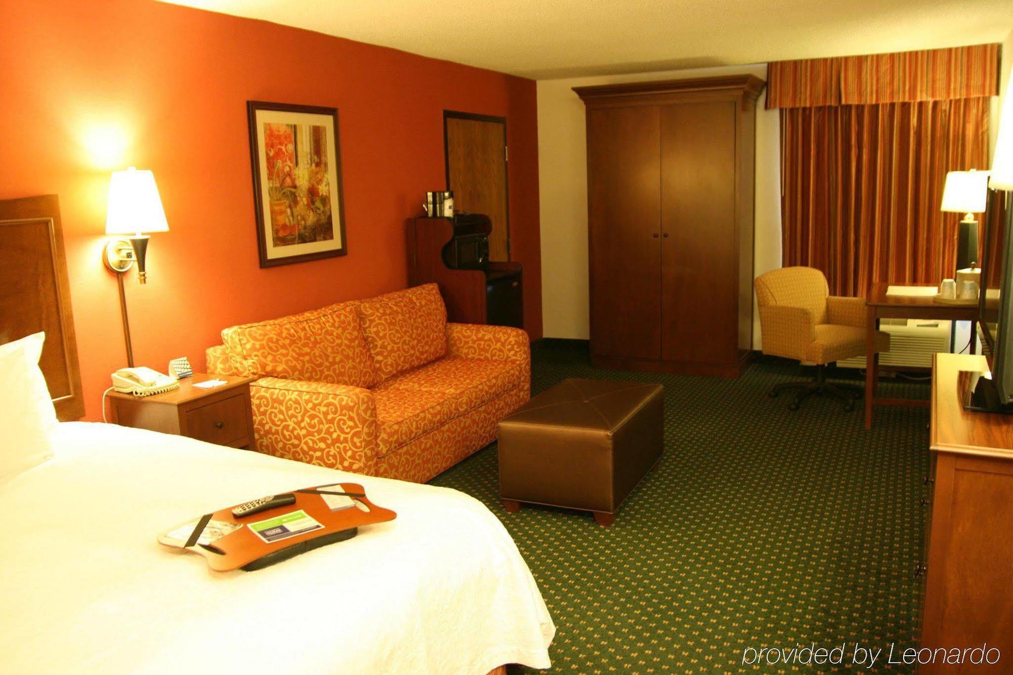 Hampton Inn Клемсон Номер фото